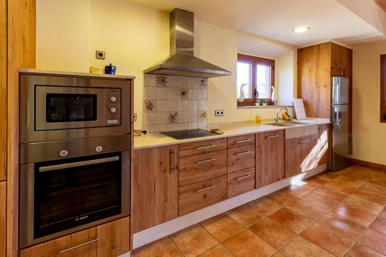 Sant Feliu de Boada Casa Rural Can Ginesta בית כפרי Sant Feliu de Boada