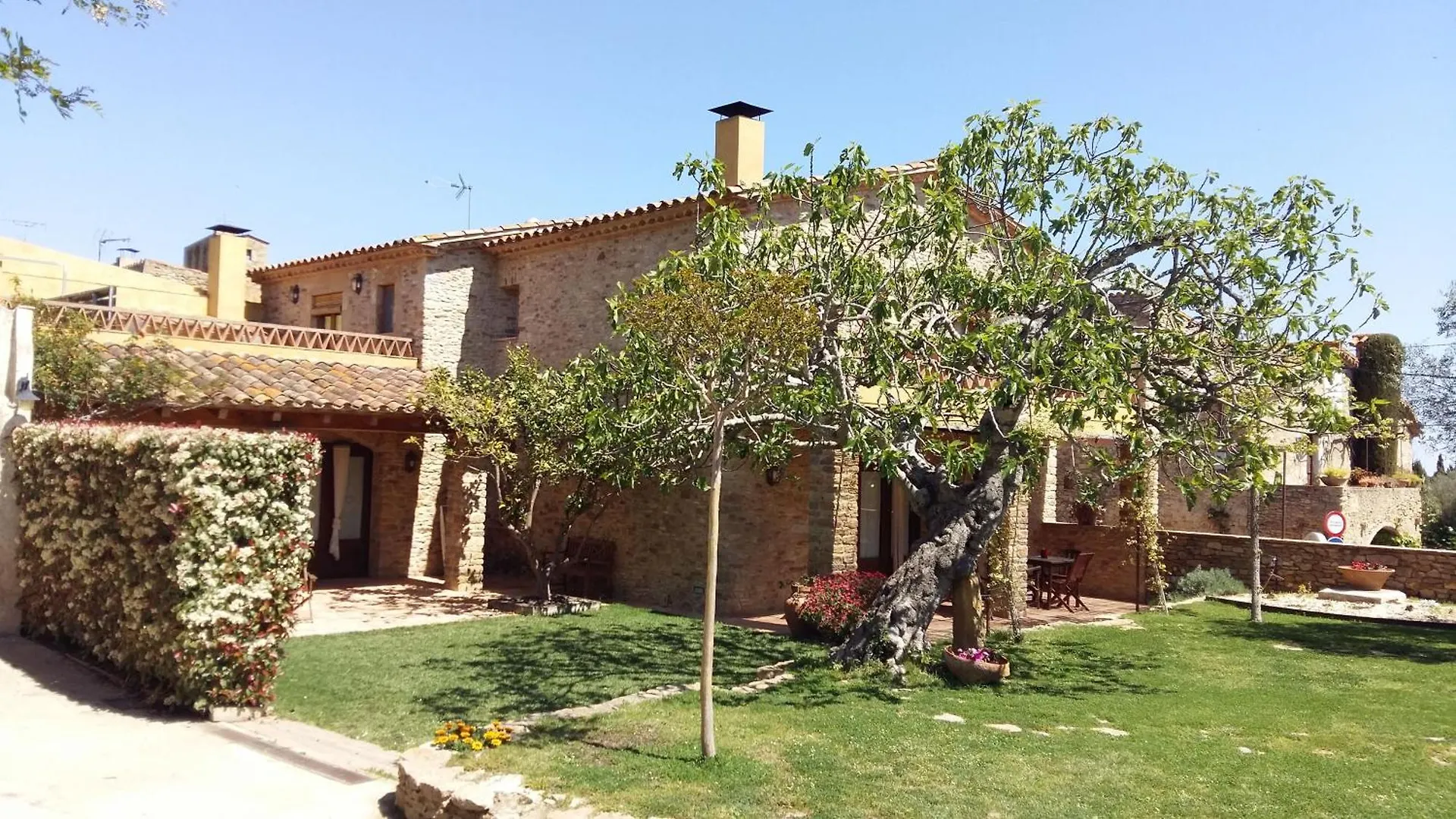 Sant Feliu de Boada Casa Rural Can Ginesta 0*, Sant Feliu de Boada ספרד