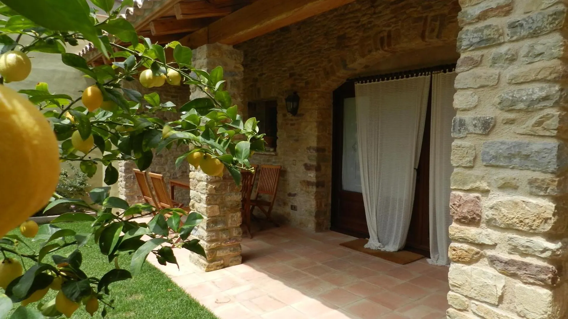 Sant Feliu de Boada Casa Rural Can Ginesta ספרד